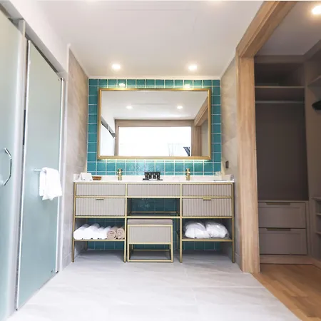 Miramare Queen Hotel