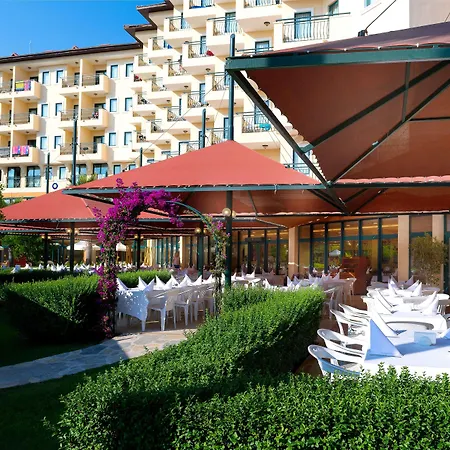 Miramare Queen Hotel Side