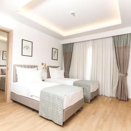 فندق Miramare Queen 5*