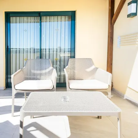 Miramare Queen Hotel