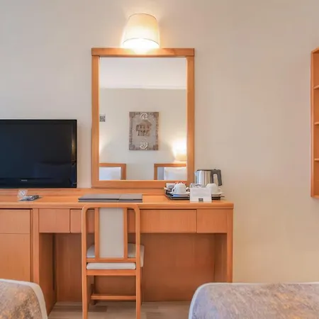 Hotell Miramare Queen 5*
