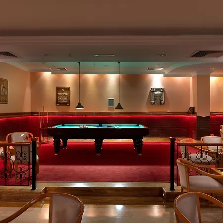 Miramare Queen Hotel